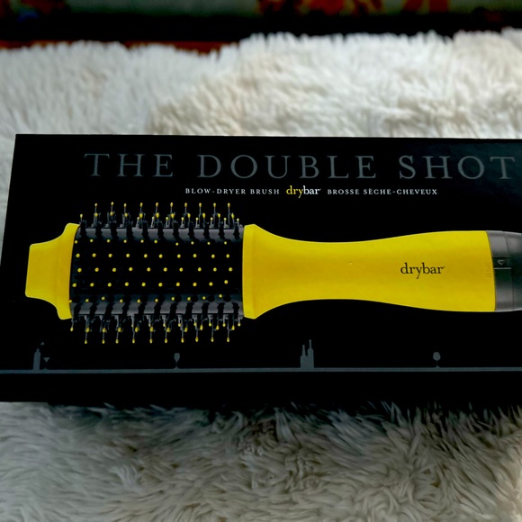 Drybar Hairdryer Barrel Brush